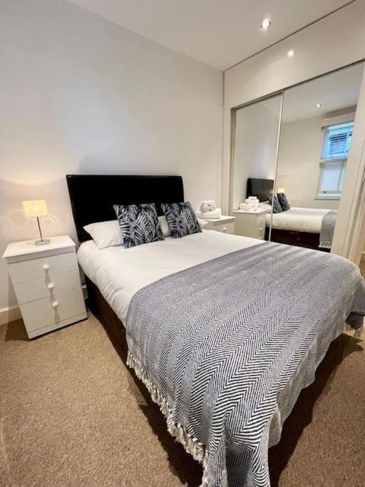 Superb 2Bed/2Bath Flat Waterloo London Lejlighed Eksteriør billede