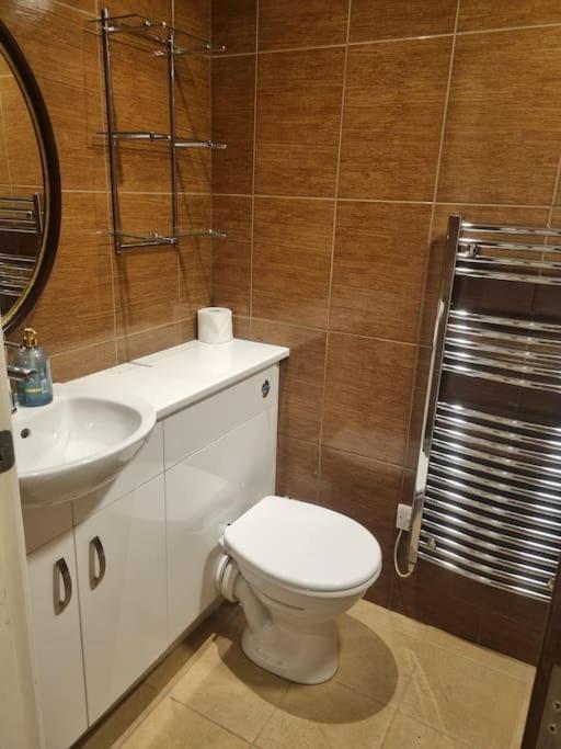 Superb 2Bed/2Bath Flat Waterloo London Lejlighed Eksteriør billede